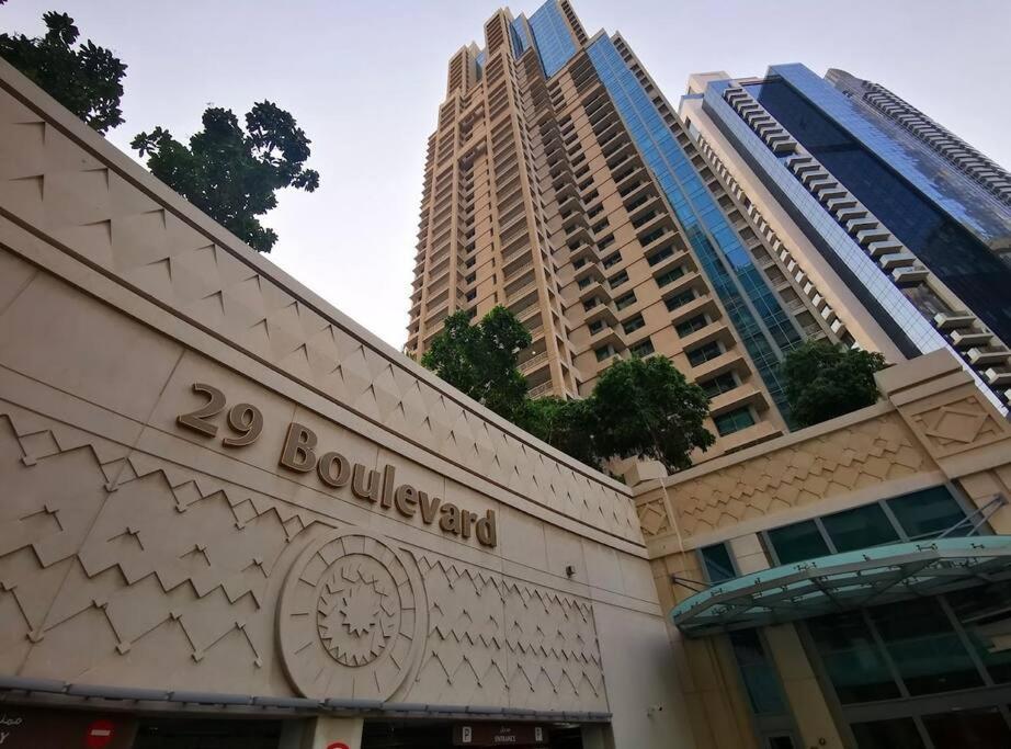 Apartamento Luxury Burj Khalifa View - Mins Walking Dubai Mall Exterior foto