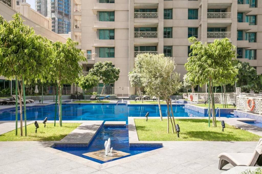 Apartamento Luxury Burj Khalifa View - Mins Walking Dubai Mall Exterior foto